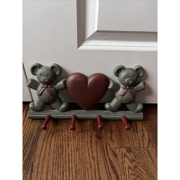 Unbranded Other - VINTAGE Teddy bear Heart COAT OR SWEATER RACK  Plastic Peg Hanger